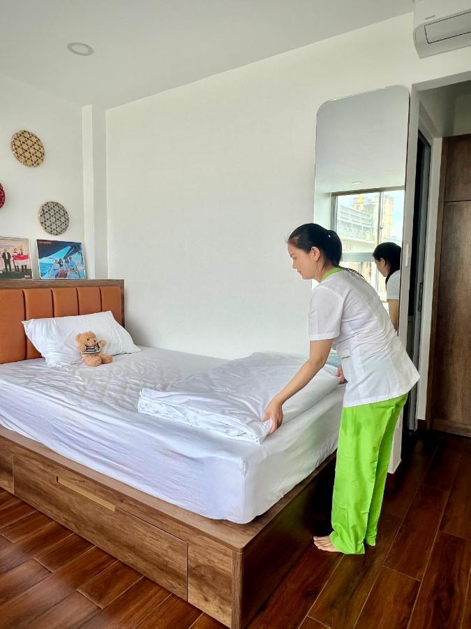 C'est La Vie! * TP. Hồ Chí Minh